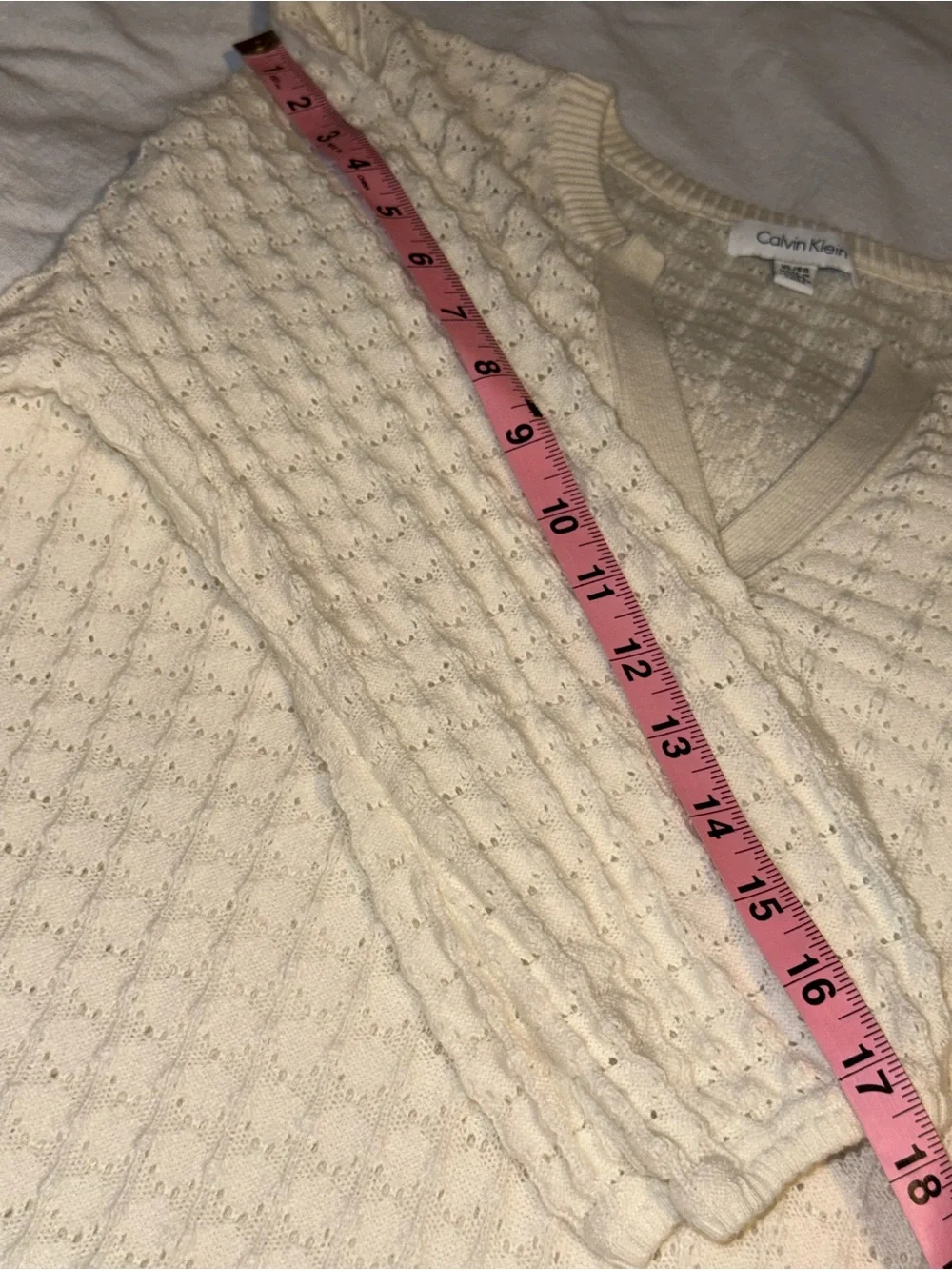 CK Cream Knit V-Neck long Sweater - Picture 9 of 9
